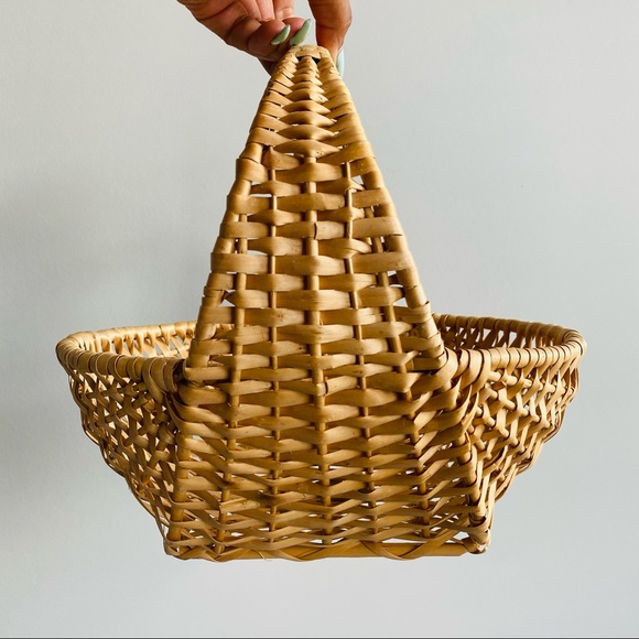Woven Handmade Rattan Cradle Basket Home Decor - Picture 1 of 14